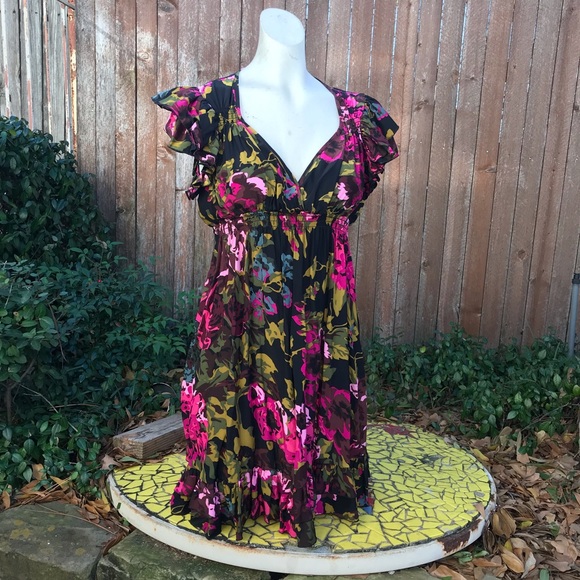 Betsey Johnson Dresses & Skirts - Betsey Johnson collection silk floral dress S cute